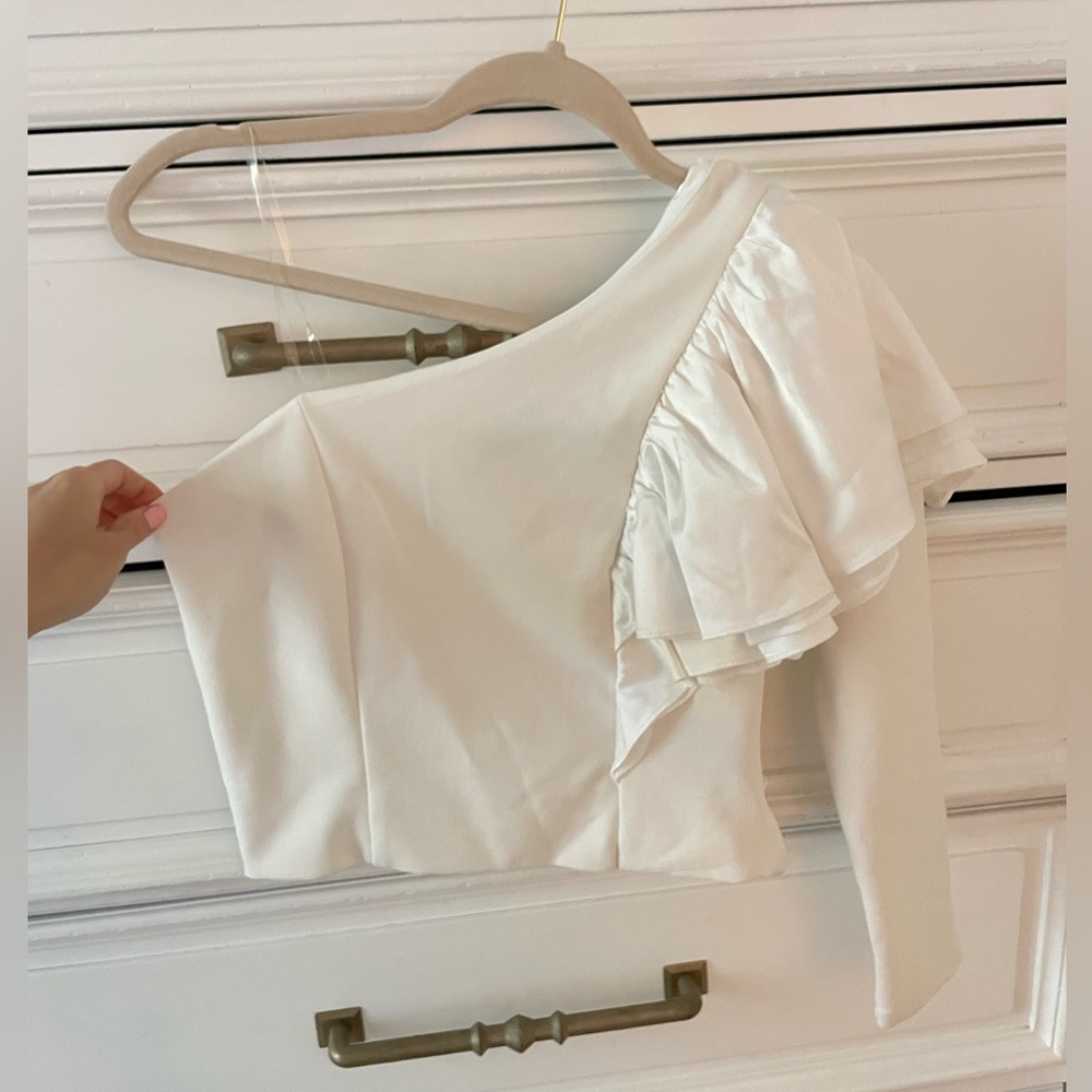 White one shoulder ruffle sleeve top size small